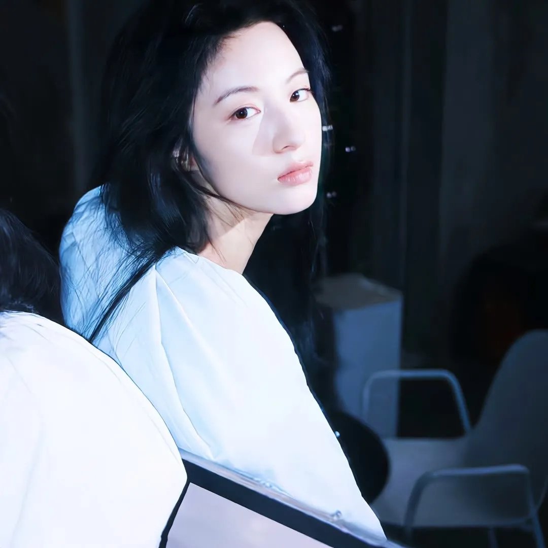 亚洲热门
